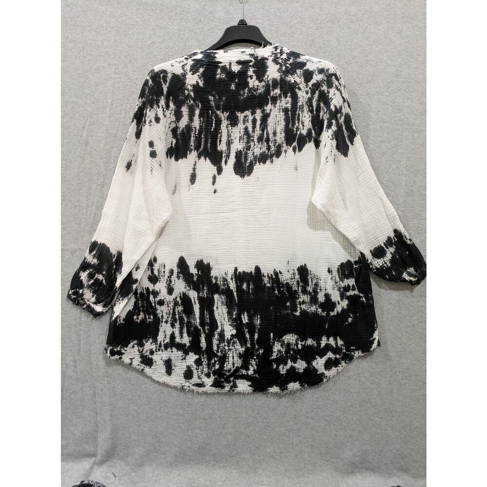 Blue Buttercup Gauze Button Down Tie Dye Tunic Shirt Women Small Black White NWT - Picture 2 of 9